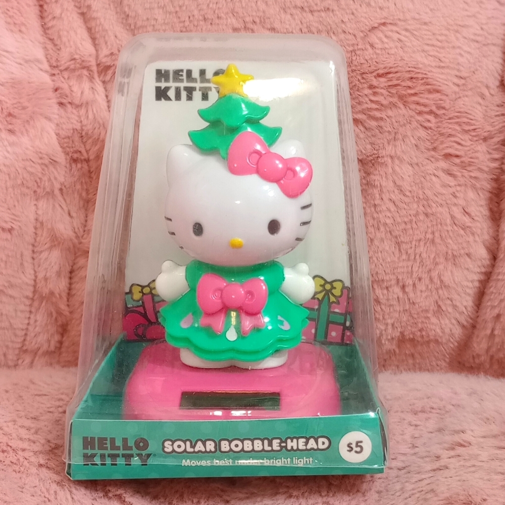 Hello kitty solar bobble head